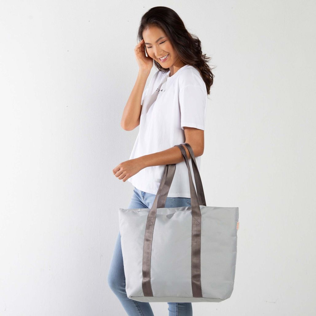 Poly Tote